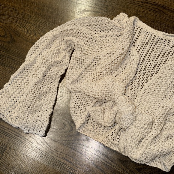 Crochet Beach Cover Up 🏖️🔅🐚 - Picture 2 of 2